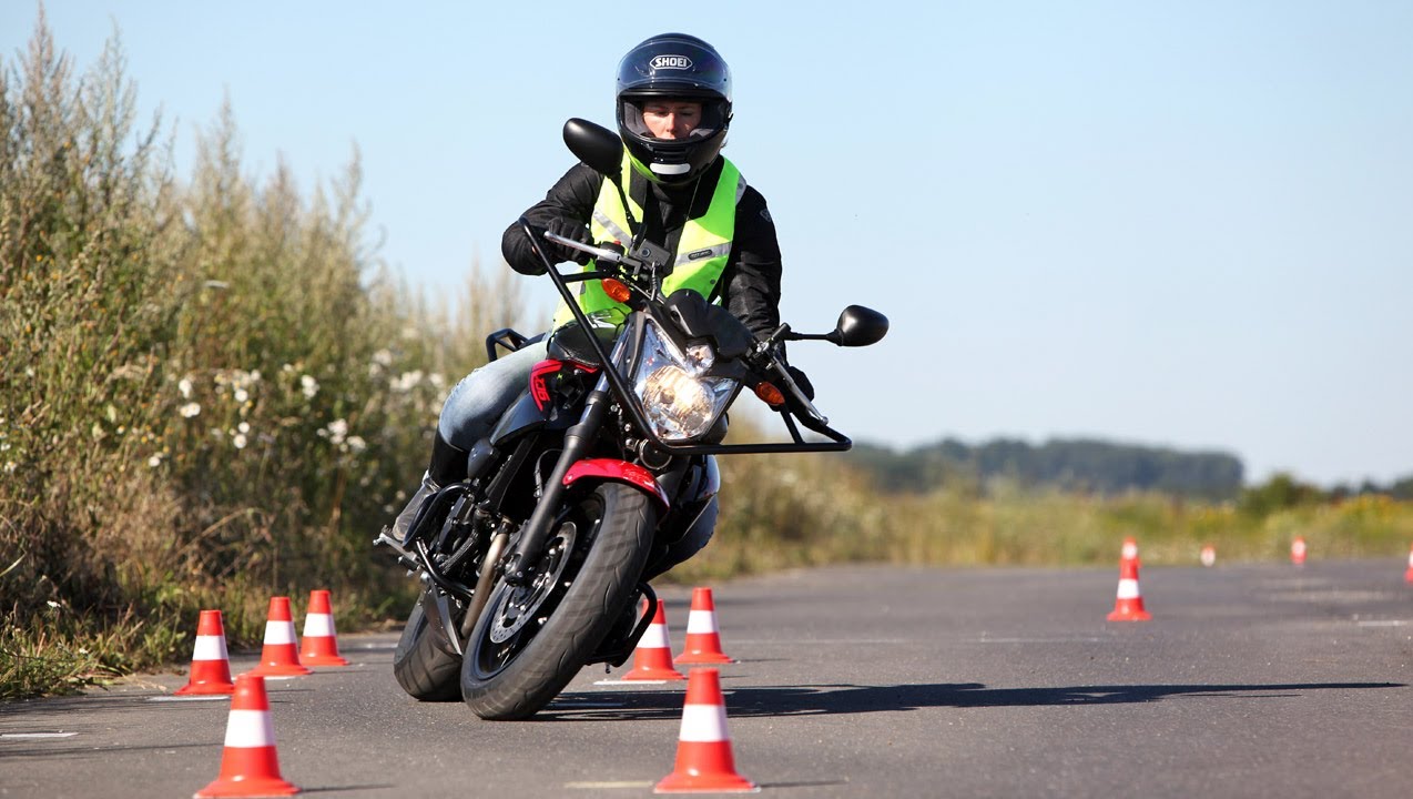 L’essentiel à savoir pour réussir le roulage de moto